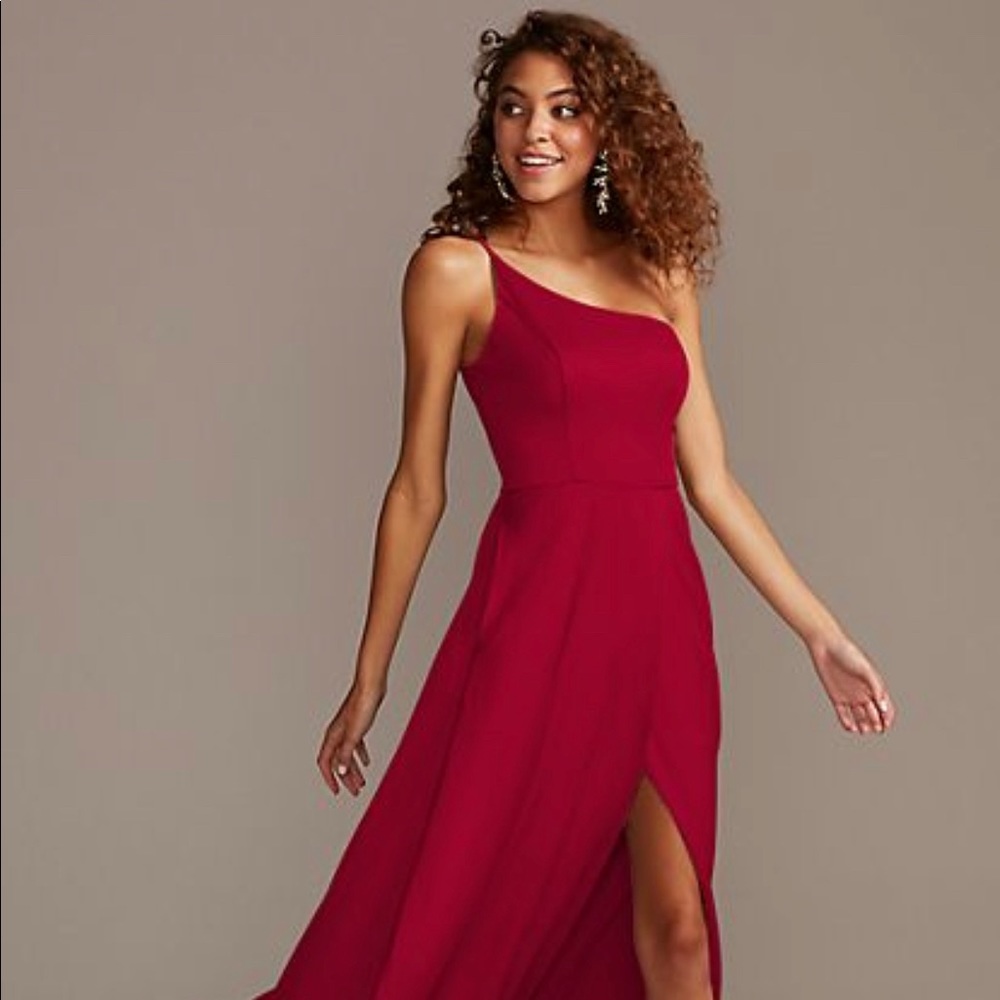 David’s Bridal Crepe-Satin Bridesmaid Dress Apple